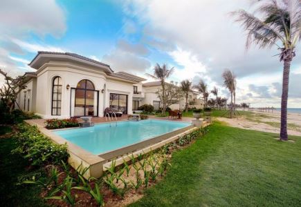 VINPEARL NHA TRANG LONG BEACH VILLAS 5*